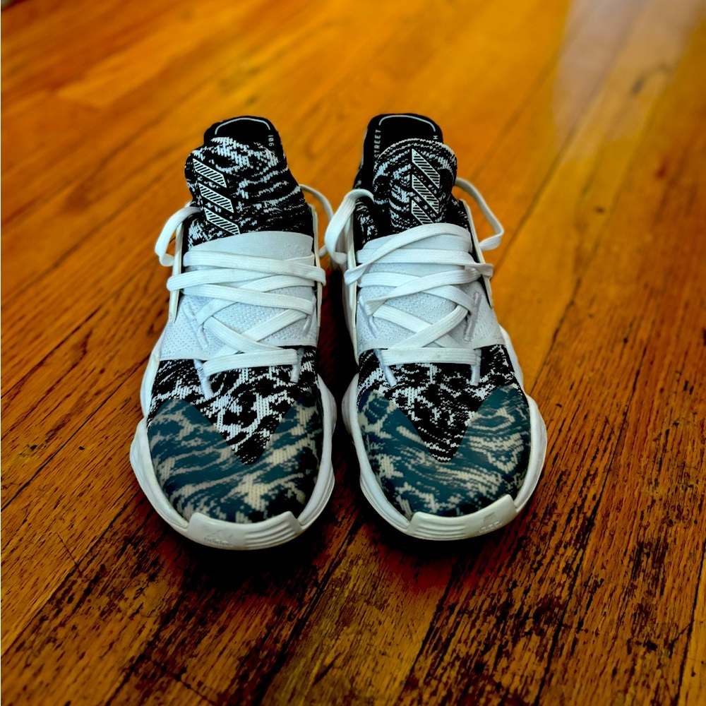 Adidas Harden Volume 4 Basketball Shoes